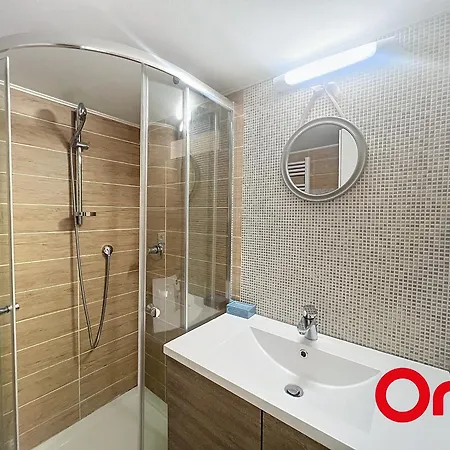 Charmant, Climatisé, Dans Un Ancien Palace à - Fr-1-647-45 Apartamento Menton