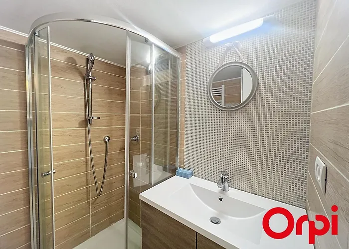 Charmant, Climatise, Dans Un Ancien Palace A - Fr-1-647-45 Apartment Menton